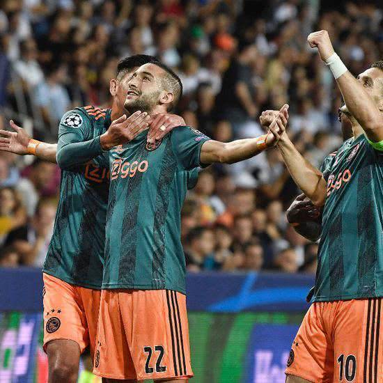 上取得更高 上取得更高